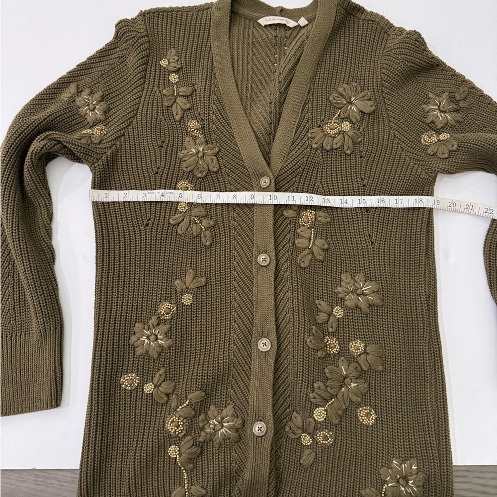 Soft Surroundings Enchanted Forest Cardigan
Cable Knit Sweater Embroidered Bead - Picture 6 of 9